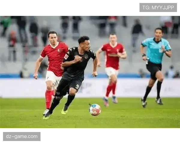 弗赖堡创队史新篇，首次晋级欧战淘汰赛阶段表现抢眼