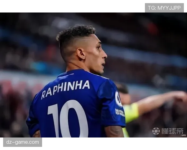 拉菲尼亚·阿维拉青训崭露头角，稳健表现引足坛关注